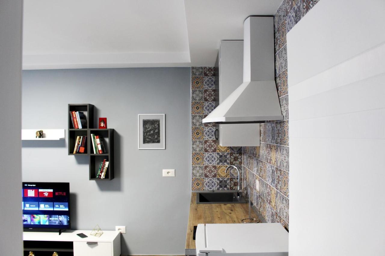 2V1 - Blloku Bkt Apartment Tirana Exterior photo